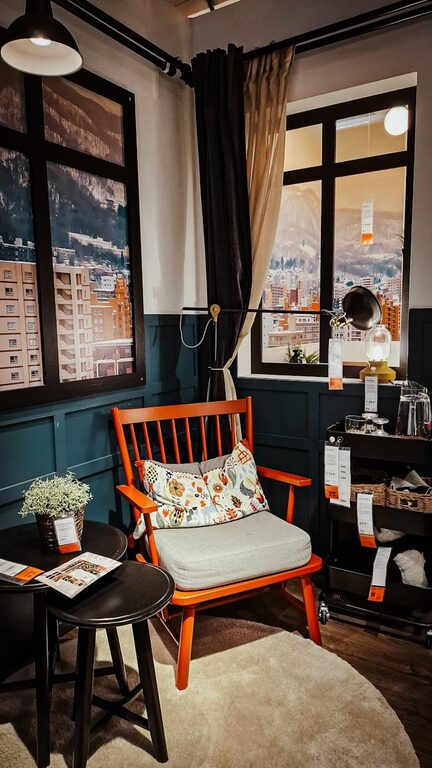 Tips for Creating a Cozy and Inviting Living Room Space